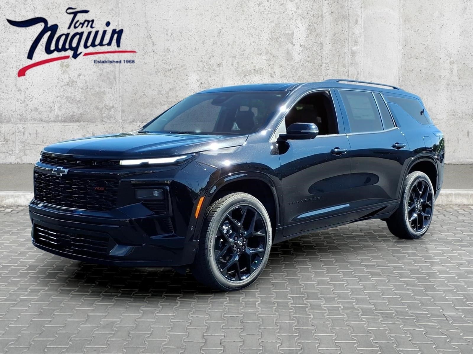 2026 Chevrolet Traverse RS in Mosaic Black Metallic — front three-quarter view