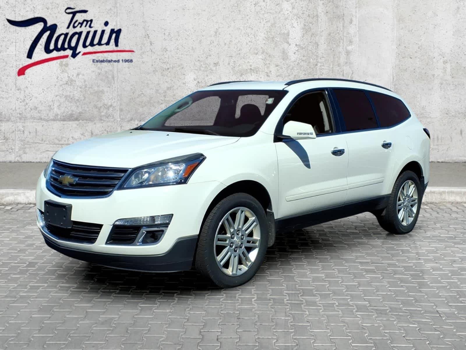2014 Chevrolet Traverse LT in White — front three-quarter view