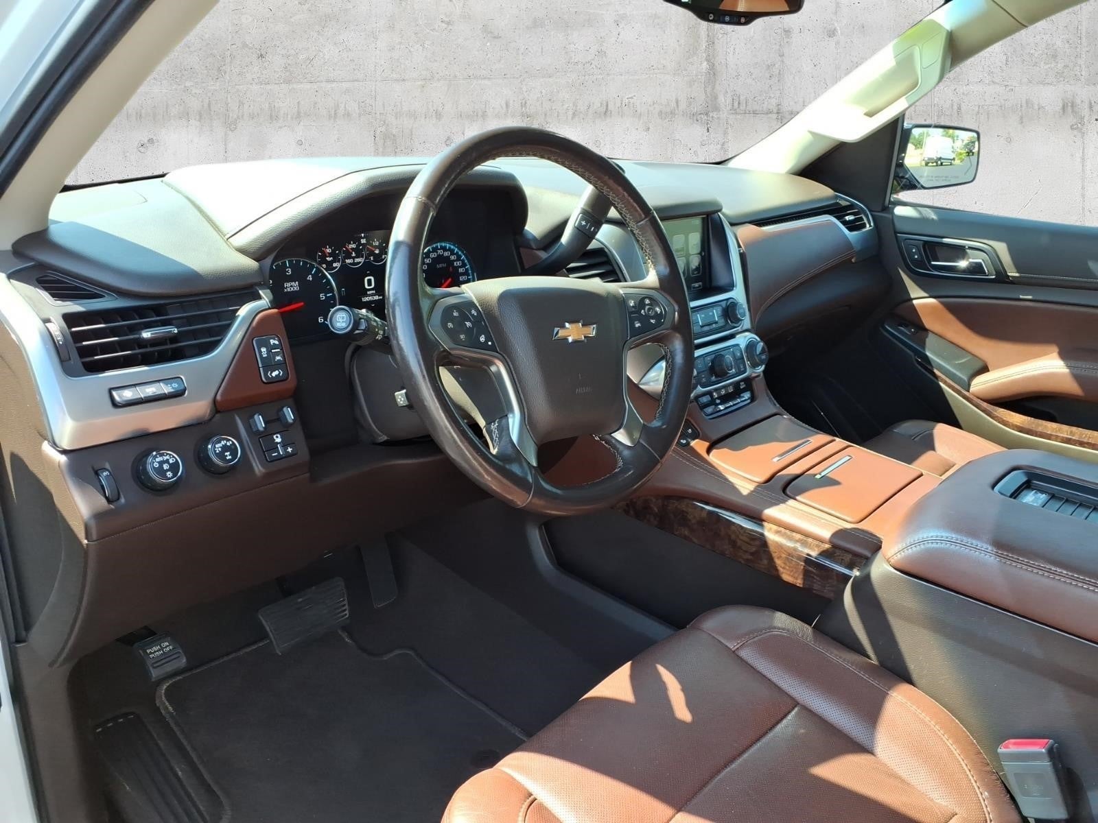2019 Chevrolet Suburban — detail view