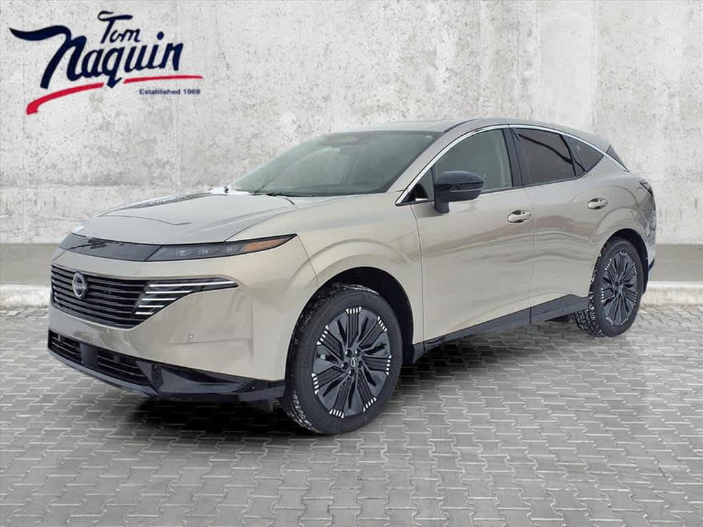2026 Nissan Murano Platinum in Champagne Silver Metallic — front three-quarter view