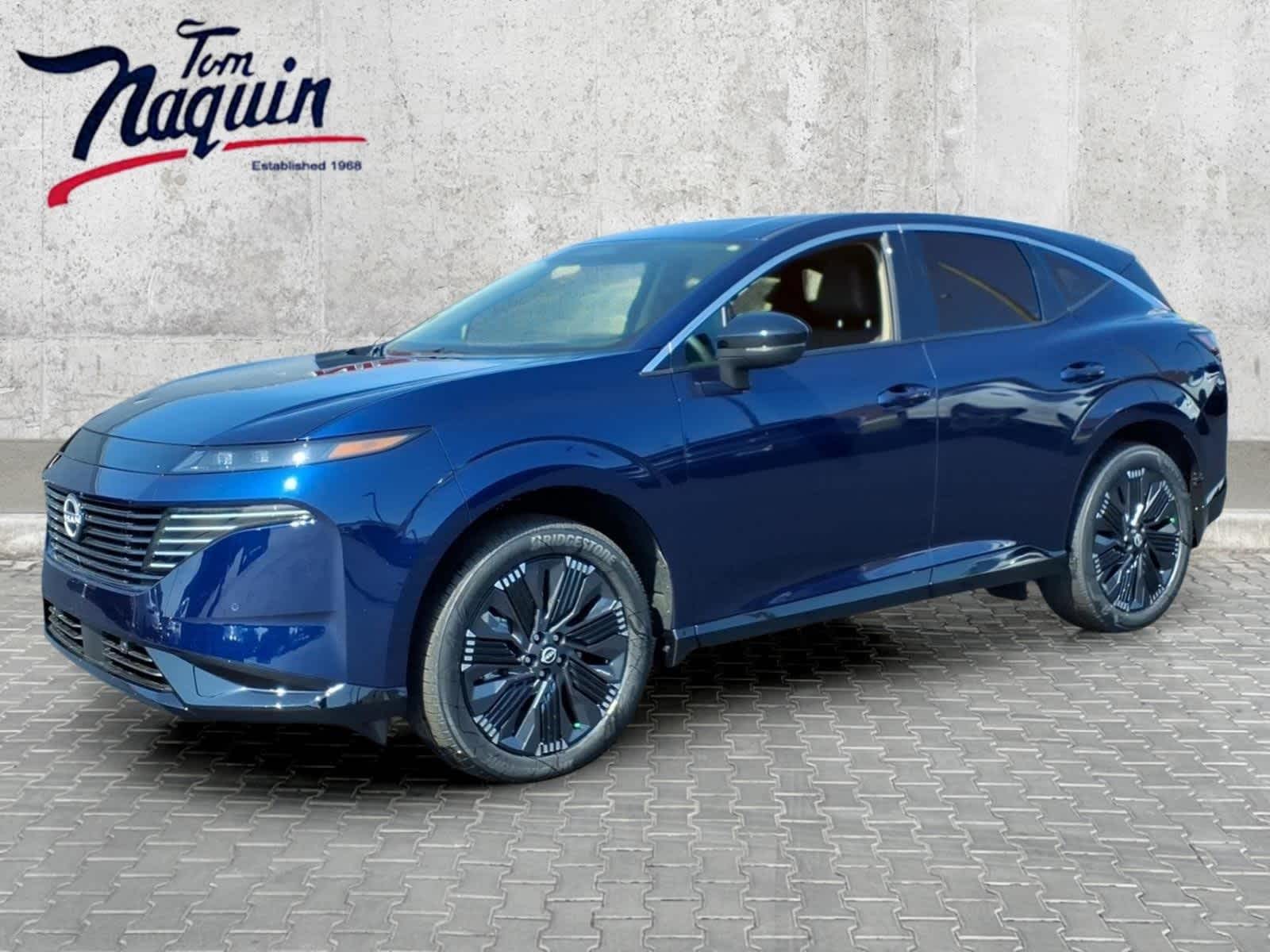 2026 Nissan Murano Platinum in Deep Ocean Blue Pearl — front three-quarter view