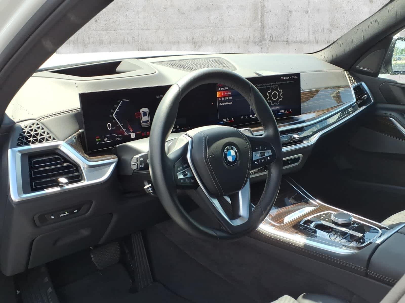 2026 BMW X5 xDrive40i — detail view